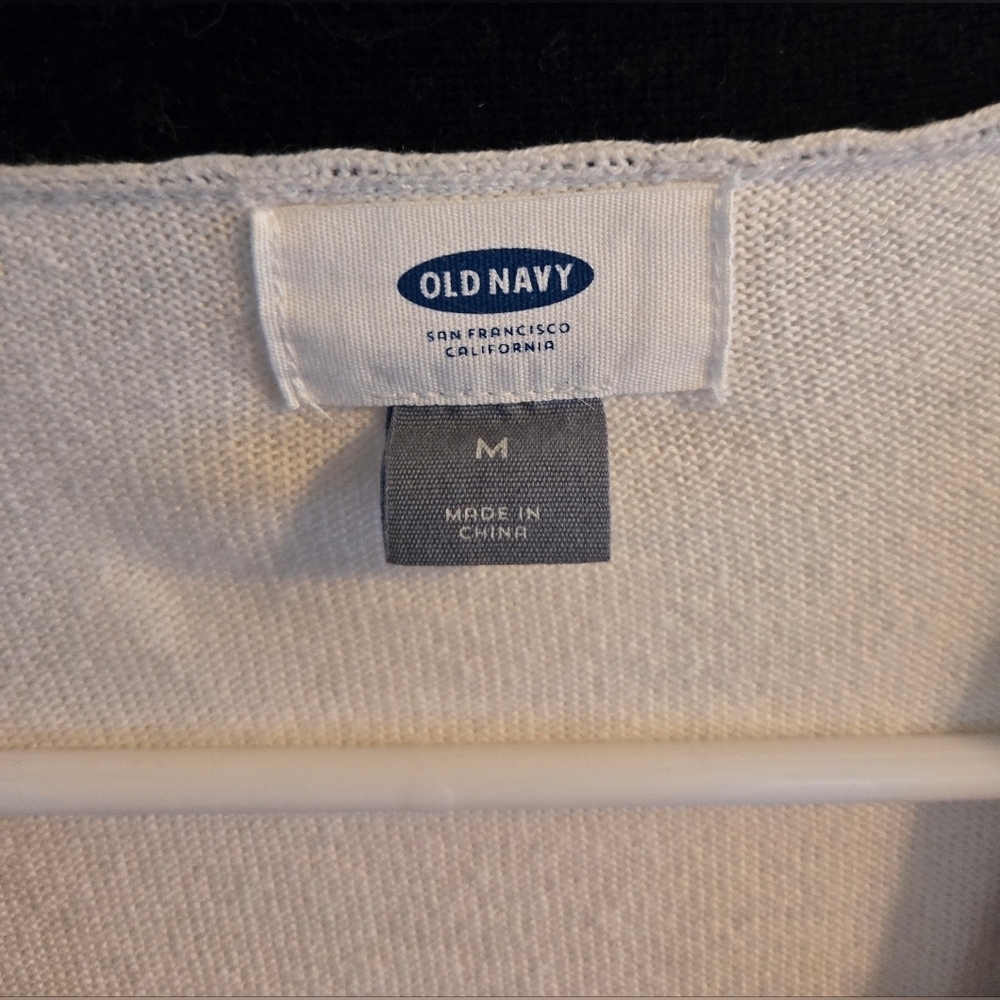 NWOT | Old Navy | Knit Button Closure V-Neck Cardigan | M | White w/ Black Trim - Picture 7 of 10
